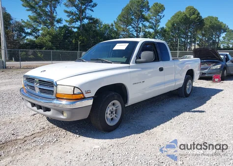 2000 Dodge Dakota Slt/Sport from USA, damaged, VIN 1B7GL22X2YS632901